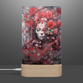 Lampa žena pokrytá kvetmi 3