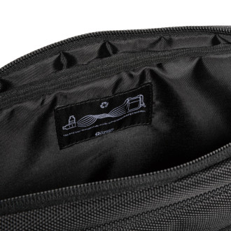 Swiss Peak USB & RFID taška Voyager na 15,6" notebook