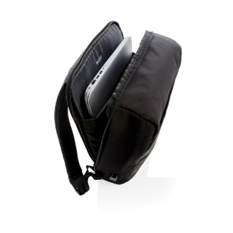 Swiss Peak nedobytný RFID USB batoh