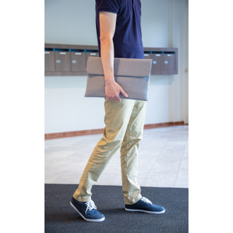 Pouzdro na 15,6" notebook s magnetickým zavíráním