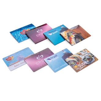 RFID bezpečnostní karta s aktivním rušícím čipem