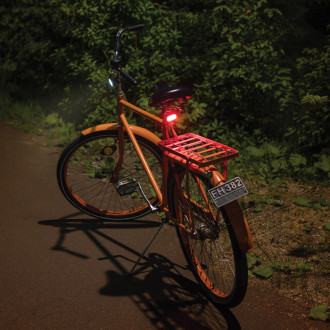 Sada USB dobíjitelných světel na kolo Lumino z RCS plastu