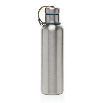 Velká termo láhev na vodu 750ml Black+Blum