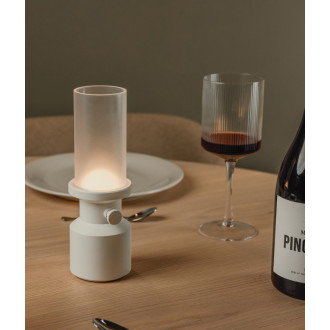 Stolní lampa VINGA Niori z RCS