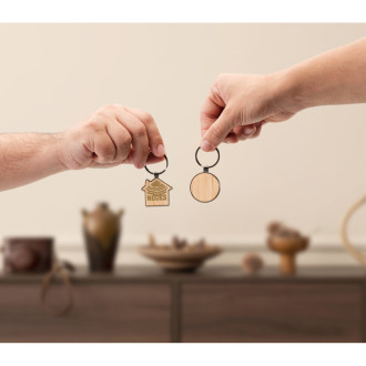 GASTON HOUSE. Kovový přívěšek na klíče ve tvaru domu ze zinku a bambusu