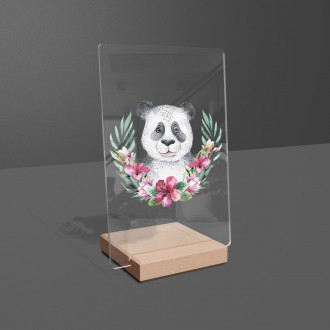 Panda v kvetoch