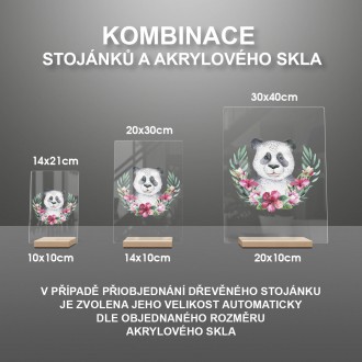 Panda v kvetoch