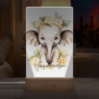 Lampa Mláďa slona v kvetoch